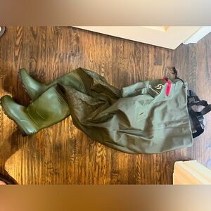 Mid-Chest Delta Waders, Fishing, hunting etc size 13 (Brand New)